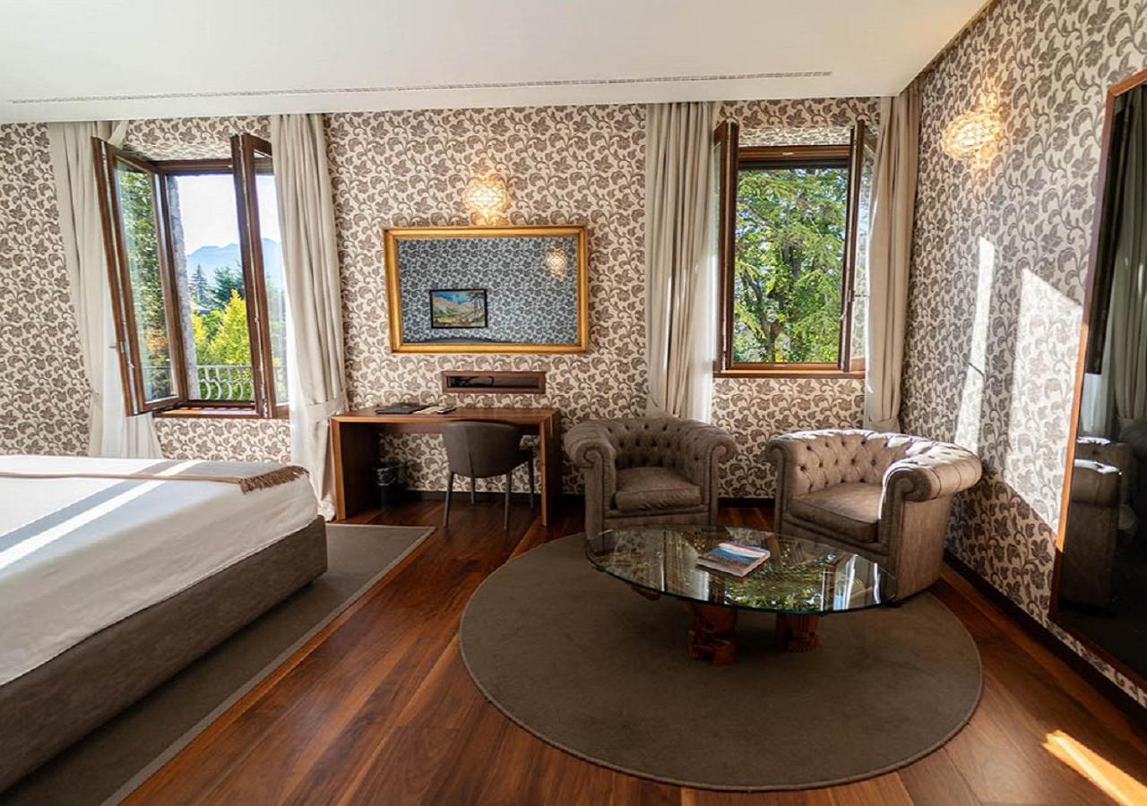 Villa Lario Resort Mandello Мандельо дел Ларио Екстериор снимка
